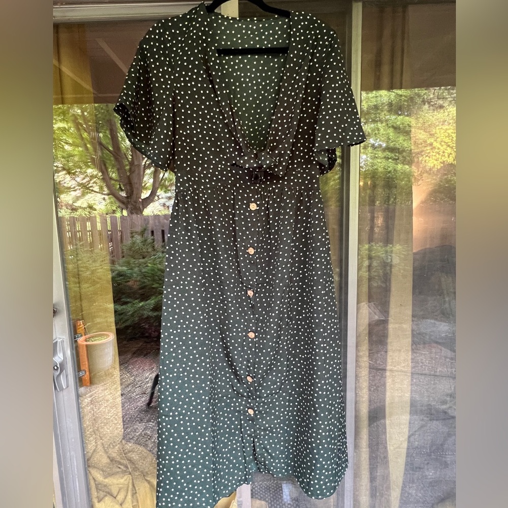 Elegant Green Polka Dot Dress